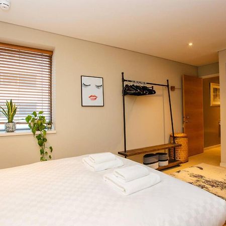 Modern 3 Bedroom Apartment In Paddington London Exterior photo